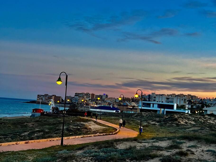 Torrevieja La Mata Primera Linea Playa Экстерьер фото
