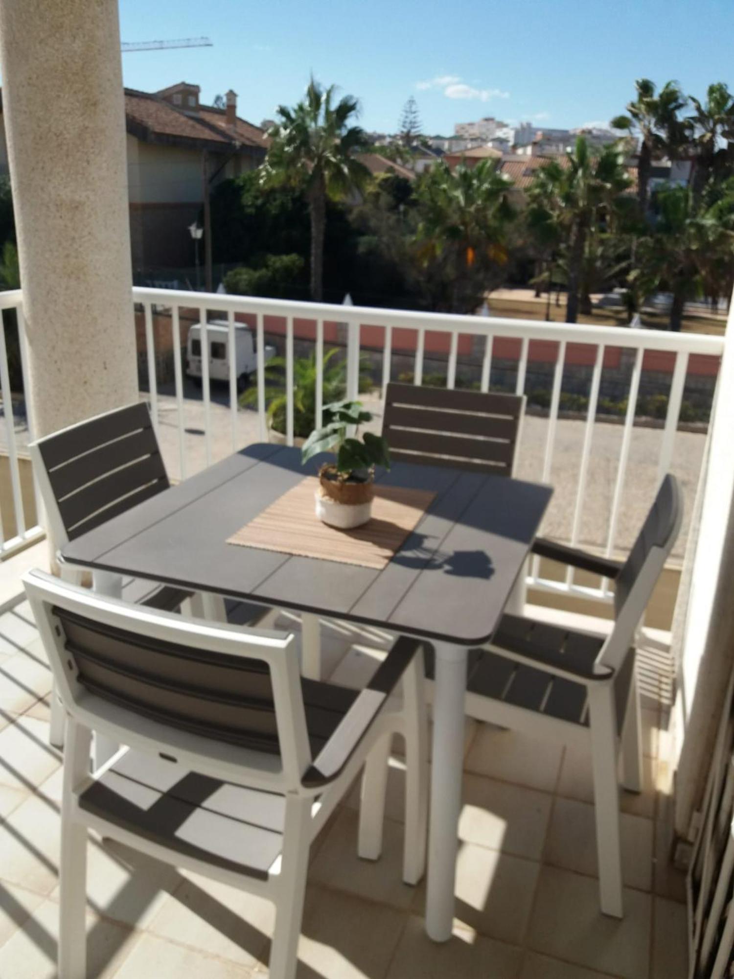 Torrevieja La Mata Primera Linea Playa Экстерьер фото