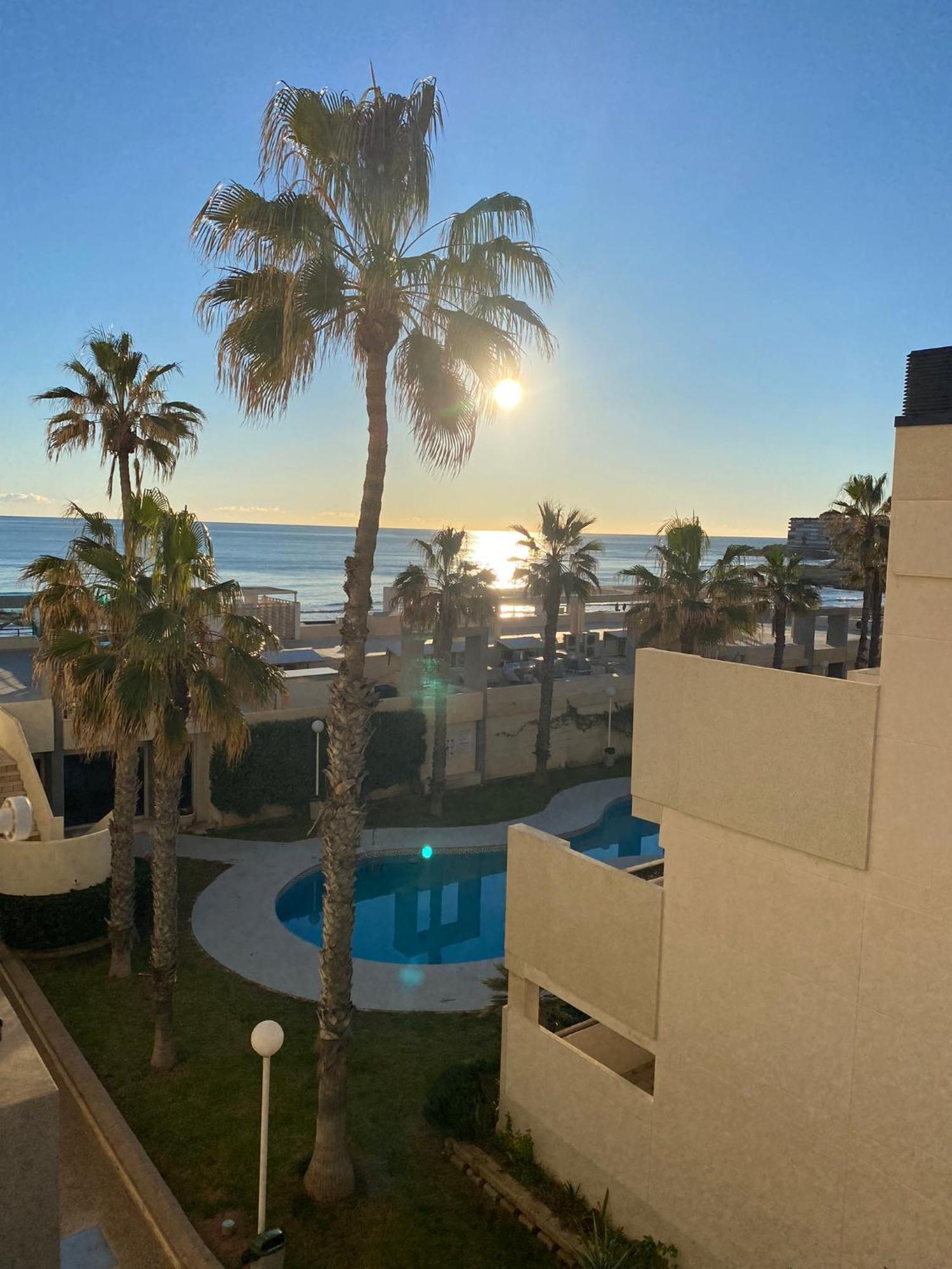 Torrevieja La Mata Primera Linea Playa Экстерьер фото